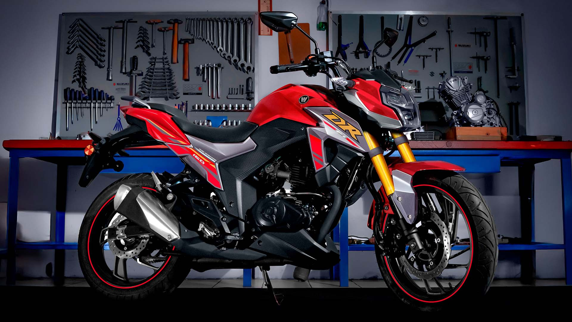 Imagem do modelo AGRESSIVA, IMPONENTE E ÚNICA.